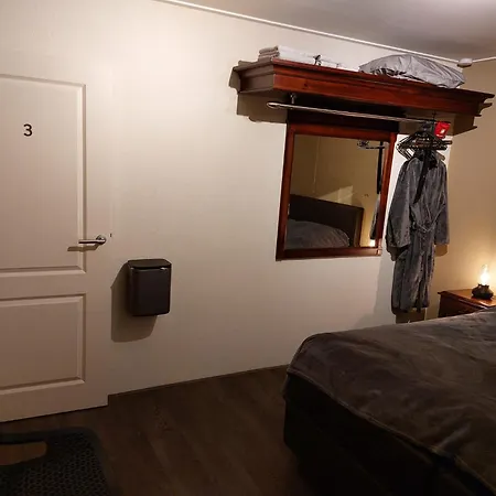 Bed & Budget123 * Twello