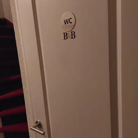 Bed & Budget123 *