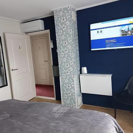 Bed & Budget123 Couette-café